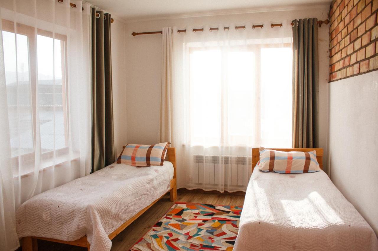Bokonbayevo Guest House Altyn Oimok מראה חיצוני תמונה