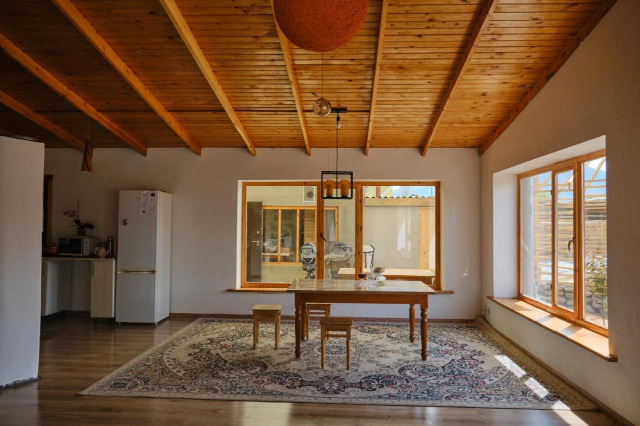 Bokonbayevo Guest House Altyn Oimok מראה חיצוני תמונה
